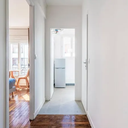 Apartment Ensoleille Aux Portes De Paris Montreuil-ii *